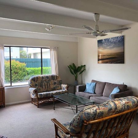 Lakes Jakaranda Holiday Units Lakes Entrance Extérieur photo