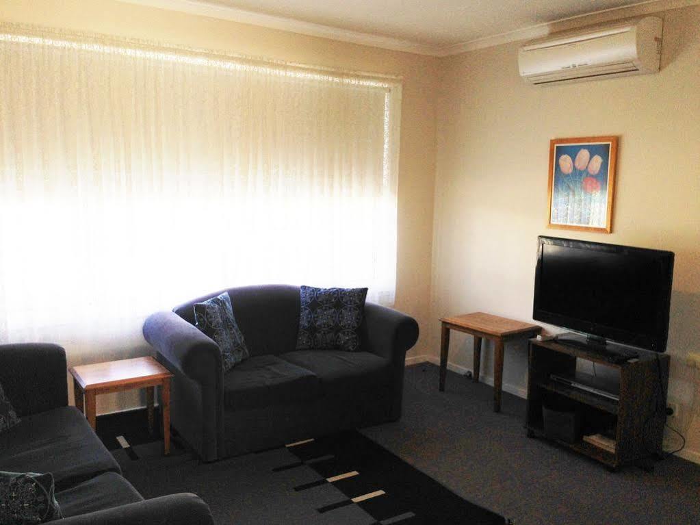 Lakes Jakaranda Holiday Units Lakes Entrance Extérieur photo