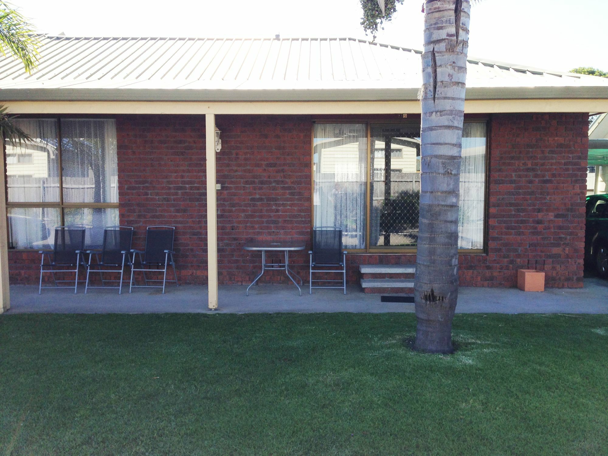Lakes Jakaranda Holiday Units Lakes Entrance Extérieur photo