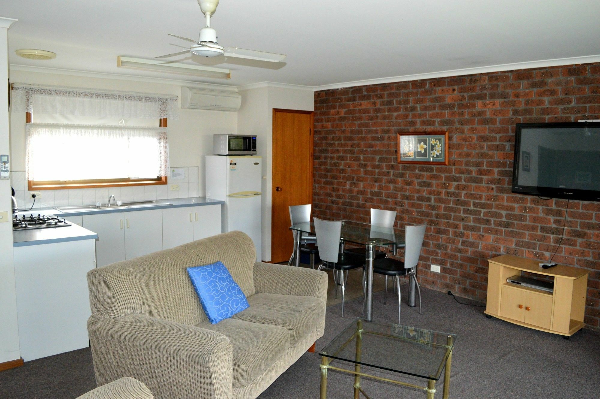 Lakes Jakaranda Holiday Units Lakes Entrance Extérieur photo