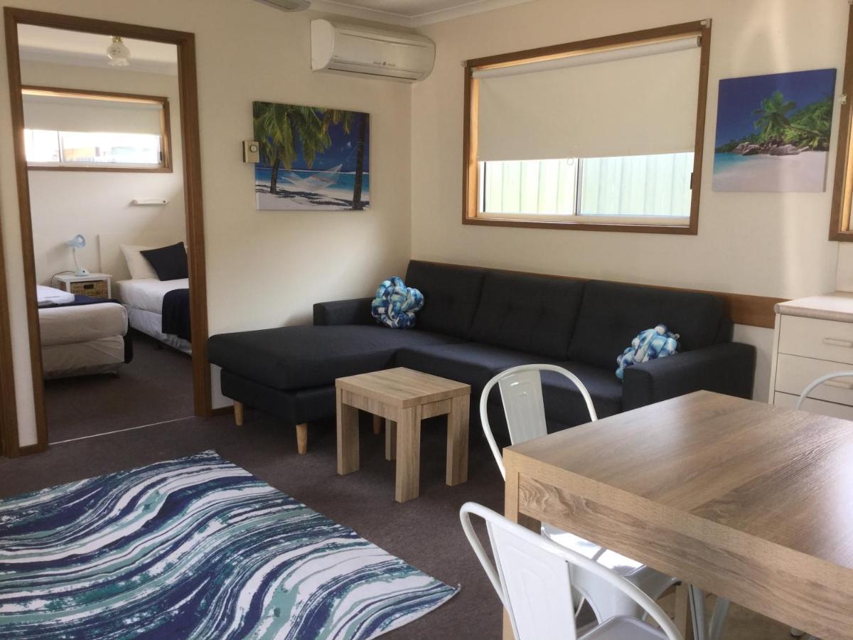 Lakes Jakaranda Holiday Units Lakes Entrance Extérieur photo